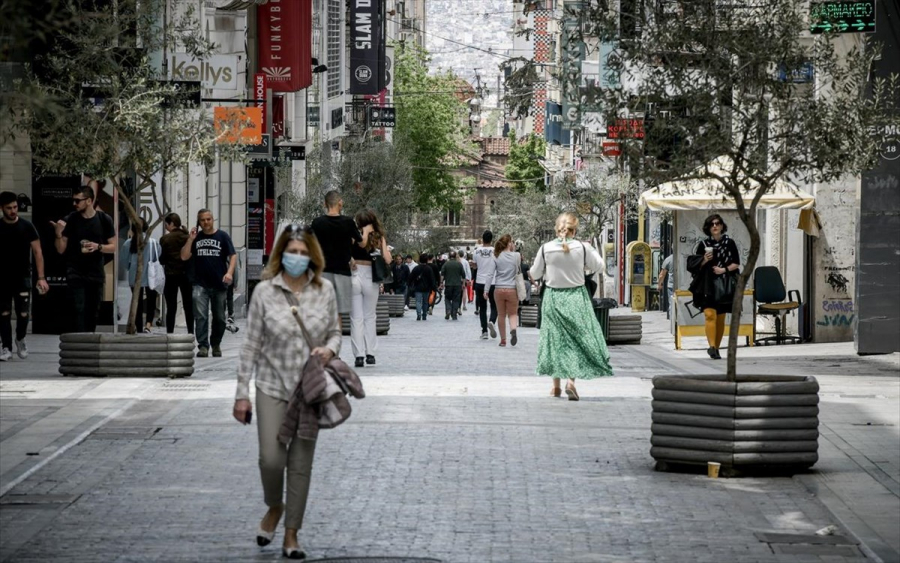 Ανοιχτά και Κυριακές τα μαγαζιά στο ιστορικό κέντρο της Αθήνας