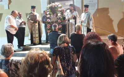 Ο Μέγας Πανηγυρικός Εσπερινός στον Άγιο Παντελεήμονα Πουλάτων (εικόνες)