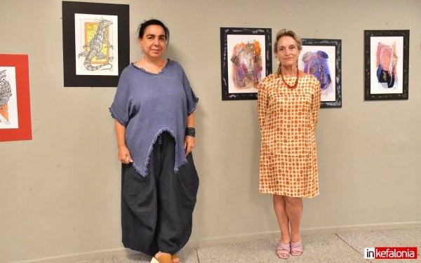 ''Δυο Καλλιτέχνες μαζί'' - Μια μοναδική έκθεση ζωγραφικής, μικτής τεχνικής, απο την Αναστασία Ντόντη και την Μέμη Παντελιού στο Δημοτικό Θέατρο Αργοστολίου (video)