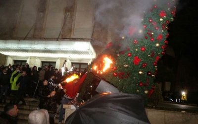 Συγκρούσεις στην Αλβανία μετά τη δολοφονία 25χρονου από αστυνομικό
