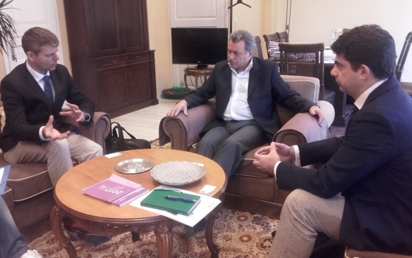 Με τον υπεύθυνο της γαλλικής πολυεθνικής εταιρείας πετρελαίου και φυσικού αερίου TOTAL E &P συναντήθηκε ο Περιφερειάρχης
