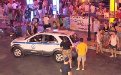 Πρωταθλήτρια η Ζάκυνθος στις παραβάσεις το καλοκαίρι, σύμφωνα με την Οικονομική Αστυνομία