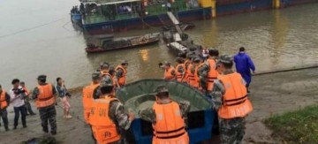 Τραγωδία στην Κίνα: Πλοίο με 458 επιβαίνοντες βυθίστηκε μέσα σε δύο λεπτά [εικόνες]
