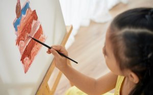 Ξεκινούν μαθήματα ζωγραφικής στον Πόρο