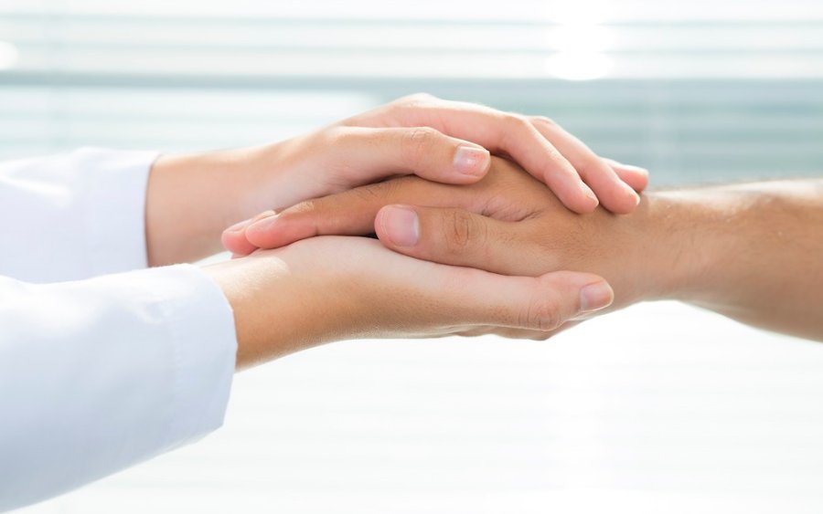 «Φροντιστές και Κατάθλιψη»: Ημερίδα από το Ελληνικό Δίκτυο Φροντιστών ΕΠΙΟΝΗ