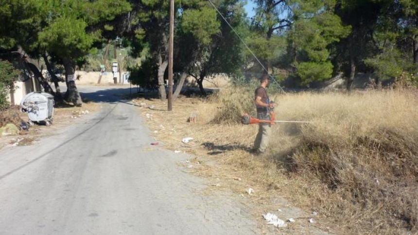 Δήμος: &quot; Πρόστιμο σε όσους δεν καθαρίσουν τα οικόπεδά τους απο τα ξερά χορτάρια και σκουπίδια&quot;