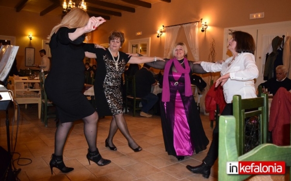 Με πολύ κέφι και χορό έκοψαν την πίτα τους οι μηχανικοί ΕΕΤΕΜ (εικόνες + video)