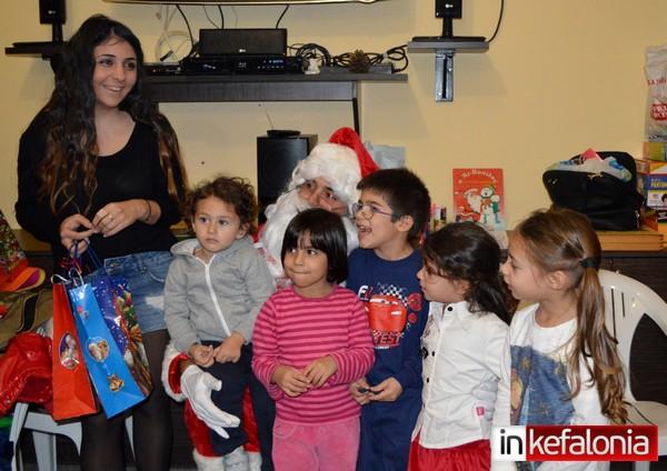 Εικόνες από τη Χριστουγεννιάτικη εκδήλωση του Π.Σ. "Κόκκινος Βράχος"