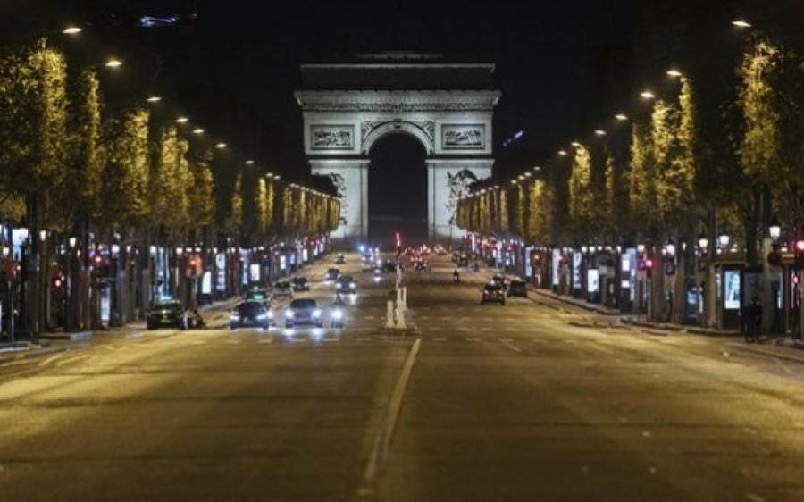 Μακρόν: Σε νέο πανεθνικό lockdown η Γαλλία λόγω της έξαρσης του Kορονοϊού