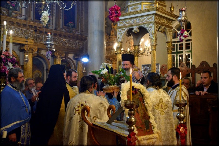 Ο Εσπερινός της Ευαγγελίστριας και η Επιμνημόσυνη Δέηση στο μνημείο των Πεσόντων στην Πεσσάδα (εικόνες)