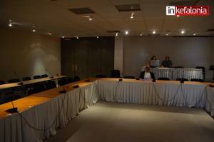 Δημοτικό Συμβούλιο: «Τρείς και ο κούκος» για το κλείσιμο της ΕΡΤ