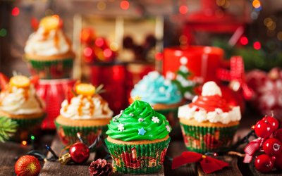 Φτιάξε τα πιο... χαρούμενα cupcakes των Χριστουγέννων