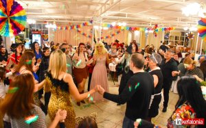 Αποκριάτικο γλέντι απ' τα παλιά στα Φωκάτα, με πολύ κέφι και χορό! (εικόνες/video)