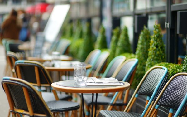 Στην ΕΛ.ΑΣ. η ευθύνη για την παράνομη κατάληψη δημόσιων χώρων, εάν δεν υπάρχει δημοτική Αστυνομία