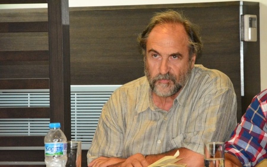 Αντώνης Λουβερδής: "Μία αγκαλιά γεμάτη αγάπη και αλληλεγγύη"