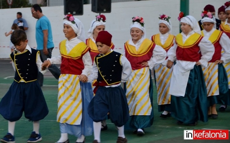 Κέφι, χορός και νιάτα στο 11ο Φεστιβάλ Παραδοσιακών Χορών στην Σκάλα (εικόνες)