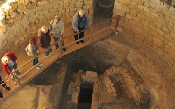 Ο «ΟΝΟΣ» για τον Μυκηναϊκό τάφο των Τζαννάτων : Η Σιωπή των Νεκρών