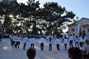 Παραστασιάδα 2016 στο Δημοτικό Σχολείο των Τουλιάτων (εικόνες)