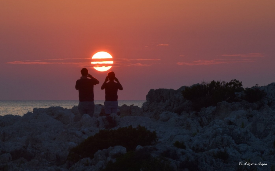 Φανταστικές εικόνες από το ηλιοβασίλεμα στις Αλατιές στο Φισκάρδο!