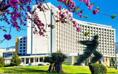 Hilton: Αλλάζει όνομα από το 2024 -Τέλος εποχής για το ιστορικό ξενοδοχείο στην Αθήνα