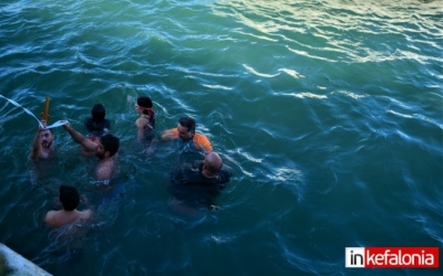 Με λαμπρότητα ο αγιασμός των Υδάτων στο Αργοστόλι! (εικόνες + video)