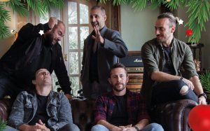 Εορταστική συναυλία στο Αργοστόλι με το μουσικό συγκρότημα REWIND The Band