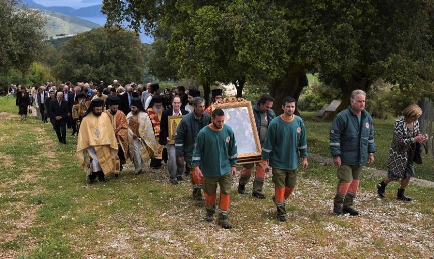 Πύλαρος: Γιόρτασε η Παναγία στην Ιερά Μονή Θεμάτων (εικόνες)