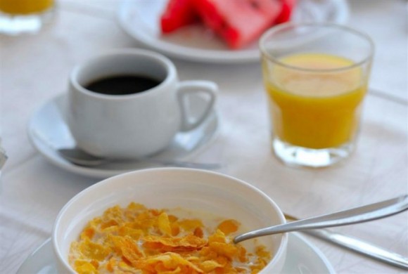 Η παράλειψη του πρωινού αυξάνει τον κίνδυνο εγκεφαλικού