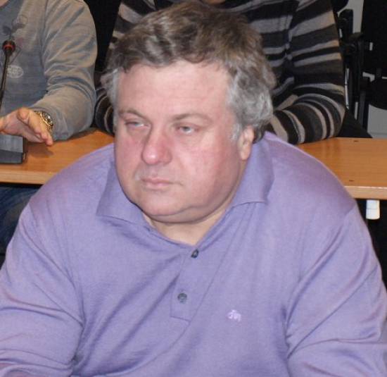 Βίκτωρ Ρουχωτάς: «Παραμιλώντας» για το Καρναβάλι…