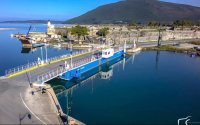 Η πλωτή γέφυρα της Λευκάδας «μπλοκάρει» τον θαλάσσιο τουρισμό – Οργή επαγγελματιών