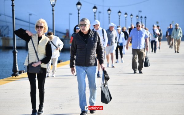 Διπλή άφιξη κρουαζιερόπλοιων σήμερα στο Αργοστόλι