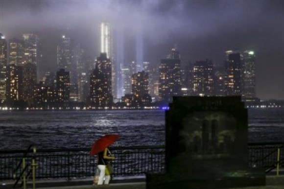 Tεσσάρων λεπτών σιγή για τις επιθέσεις της 11ης Σεπτεμβρίου, 14 χρόνια μετά