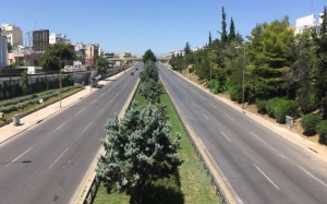 Αντίστροφη μέτρηση για την έξοδο από την καραντίνα: Πότε και πώς θα ανοίξουν τα ρολά