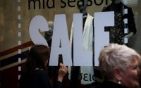 Εκπτώσεις 2022: Ξεκινούν σήμερα, ποια Κυριακή και τι ώρες θα είναι ανοιχτά τα καταστήματα