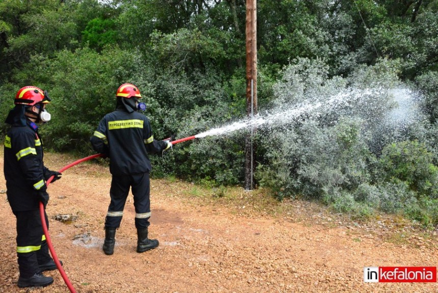 Έδειξαν ετοιμότητα και συντονισμό - Επιτυχημένη η άσκηση &quot;Δια Πυρός 2016&quot; στην Κεφαλονιά (εικόνες + video)