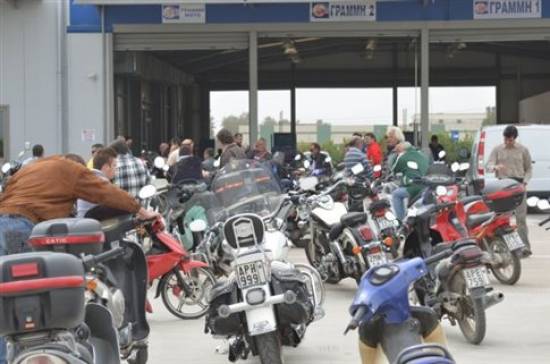 Σε ισχύ τα πρόστιμα για τα δίκυκλα προ του 2001 χωρίς έλεγχο ΚΤΕΟ
