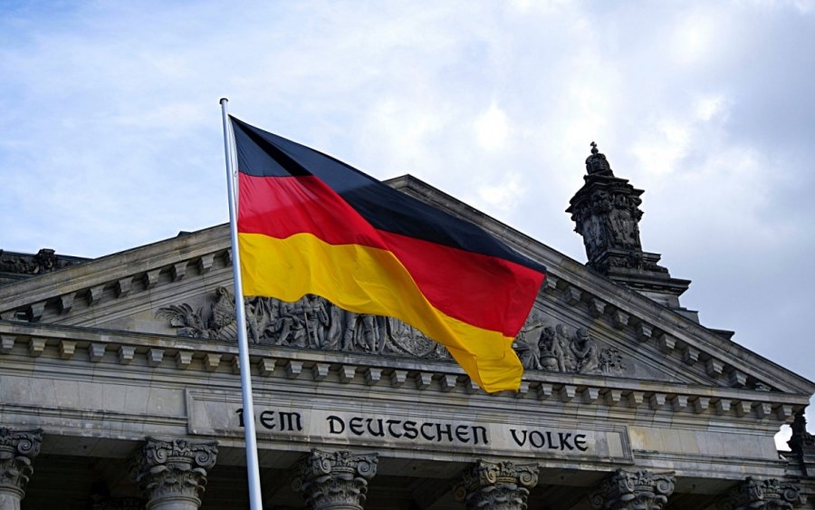 Γερμανία: Δεν αποκλείεται παράταση του lockdown μέχρι το Πάσχα λέει ο πρωθυπουργός της Β. Ρηνανίας - Βεστφαλίας