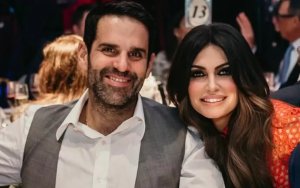 Έρικ Βασιλάτος: Ποιος είναι ο επιχειρηματίας που έφερε με το προσωπικό του αεροπλάνο την Κίμπερλι στην Αθήνα