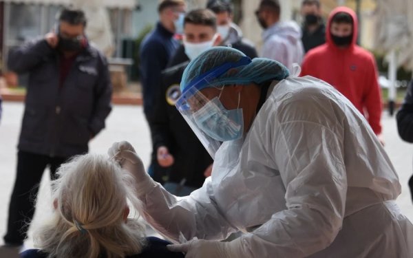 Μαύρο ρεκόρ με 5.449 νέα κρούσματα στην Ελλάδα σήμερα - Πόσα εντοπίστηκαν στην Κεφαλονιά