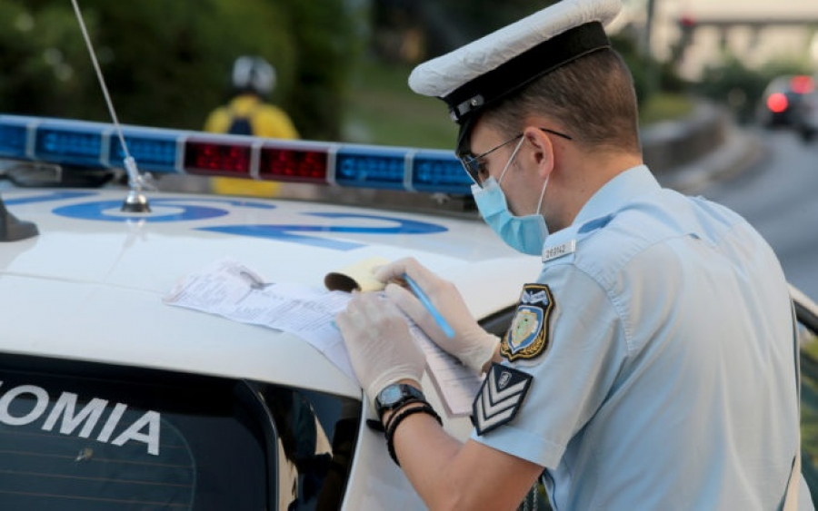 Τρεις παραβάσεις στην Κεφαλονιά για μη χρήση μάσκας