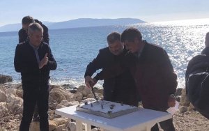 Παρουσία Βουλευτή και Δημάρχου η κοπή της πίτας στο Κορώνι (εικόνες)