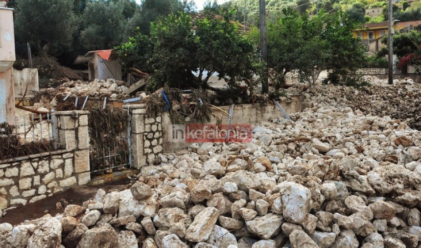 Βιβλική καταστροφή στα Δρακοπουλάτα – Μετρούν τις πληγές τους και στην Αγία Ευφημία (εικόνες + video)