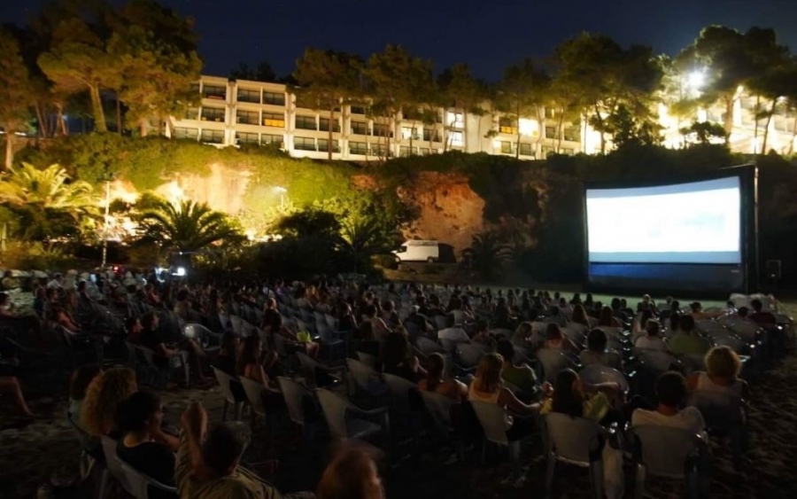 Ο Ιωάννης Βαρούχας για το «Seanema Open Air Film Festival»