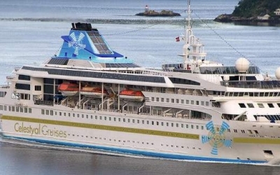 Εφτασε στο λιμάνι του Πειραιά το κρουαζιερόπλοιο που θα φιλοξενήσει τους πλημμυροπαθείς [εικόνες]