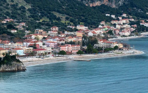 Κεφαλονιά: Λιμενικός εκτός υπηρεσίας έσωσε μαζί με ντόπιο τουρίστες από πνιγμό