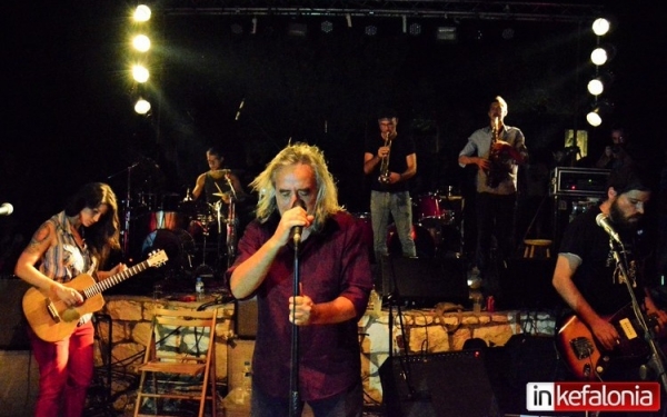 Αγγελάκας: Μια από τις καλύτερες συναυλίες μου ήταν στο Saristra στην Κεφαλονιά!