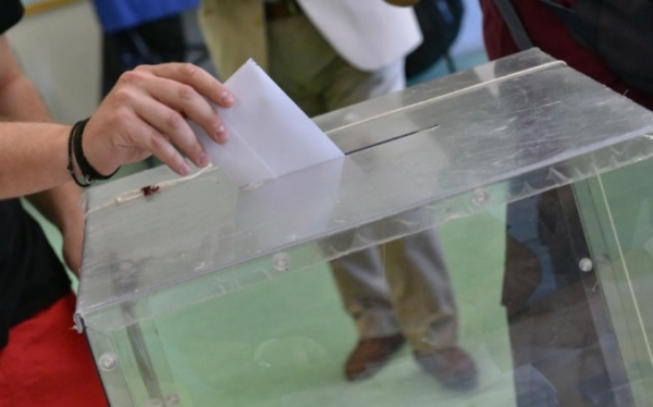 Δήμαρχος και Περιφερειάρχης από την πρώτη Κυριακή με 40%! Τι προβλέπει ο νέος εκλογικός νόμος για τους ΟΤΑ