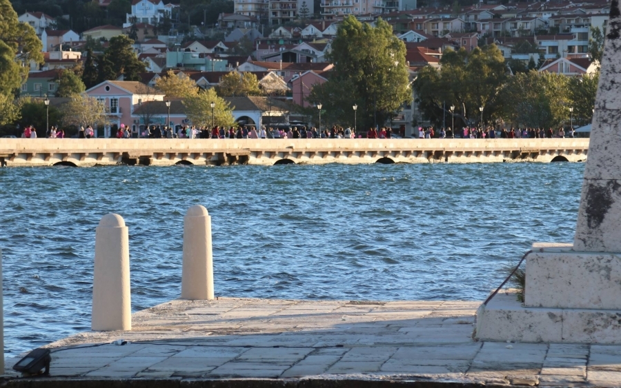 Συμβολική περιπατητική διαδρομή για την &quot;Παγκόσμια Ημέρα κατά του Καρκίνου του Μαστού&quot;