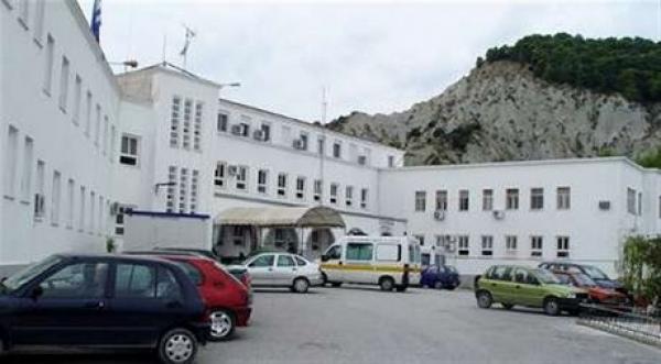 Τοξικομανής σε κατάσταση αμόκ προκάλεσε ζημιές στο νοσοκομείο Ζακύνθου