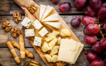 Ποια είναι τα πιο υγιεινά και θρεπτικά τυριά